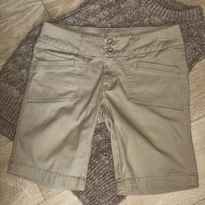 BeBop Juniors Stretch Khaki Modern Low-Rise Safari Style Summer Active Shorts